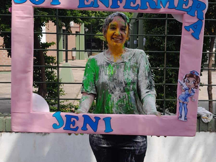 ¡FELICITACIONES A LA ENFERMERA UNIVERSITARIA JENIFER SEGOVIA!